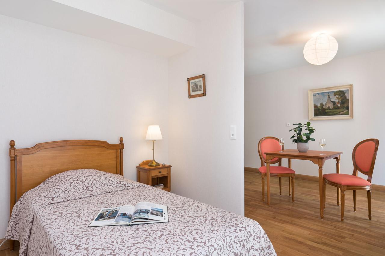Medicis Home Dijon Les Petites Roches Dış mekan fotoğraf