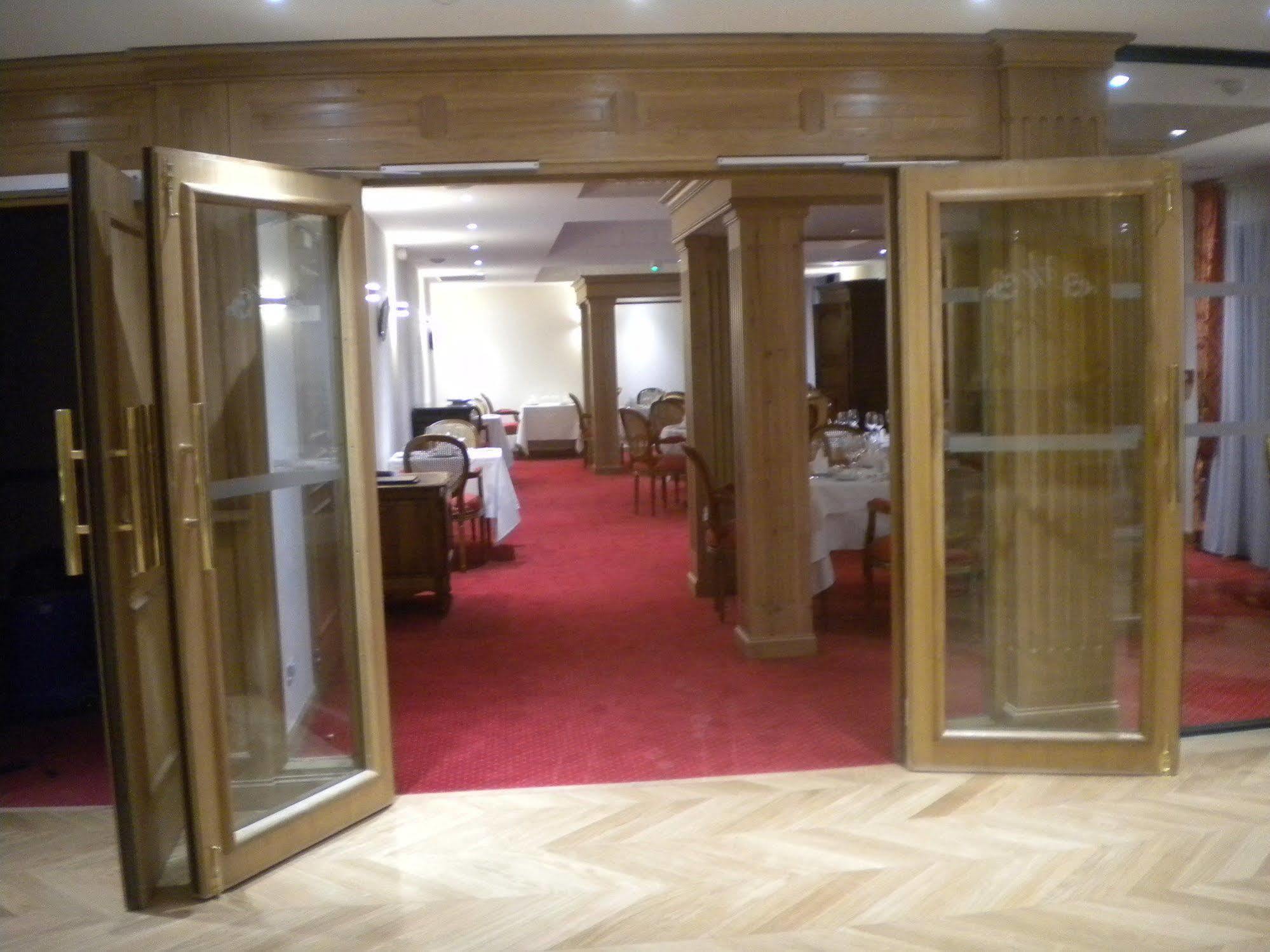Medicis Home Dijon Les Petites Roches Dış mekan fotoğraf